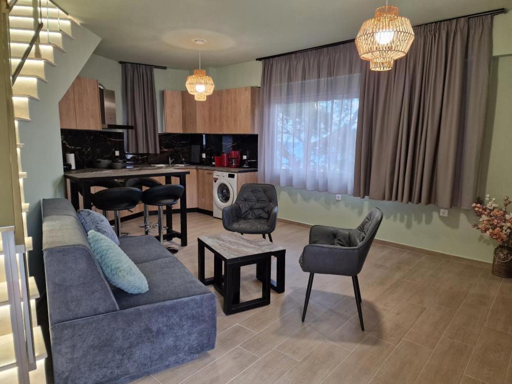 Апартаменти Solymar Prive Арханґелос Екстер'єр фото
